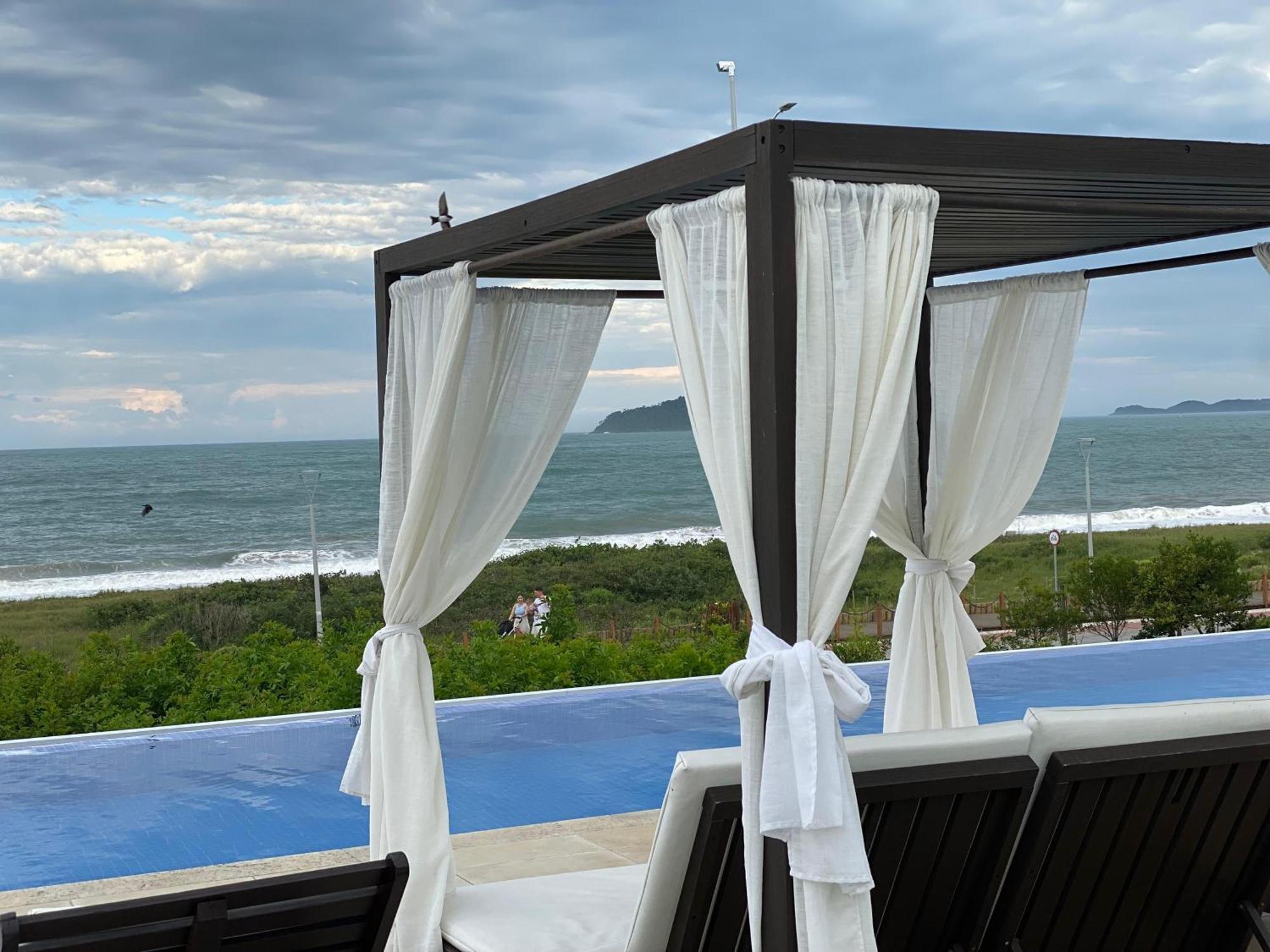 Bali Beach Home Club Rogga Beira Mar - Balneario Piçarras Exterior foto